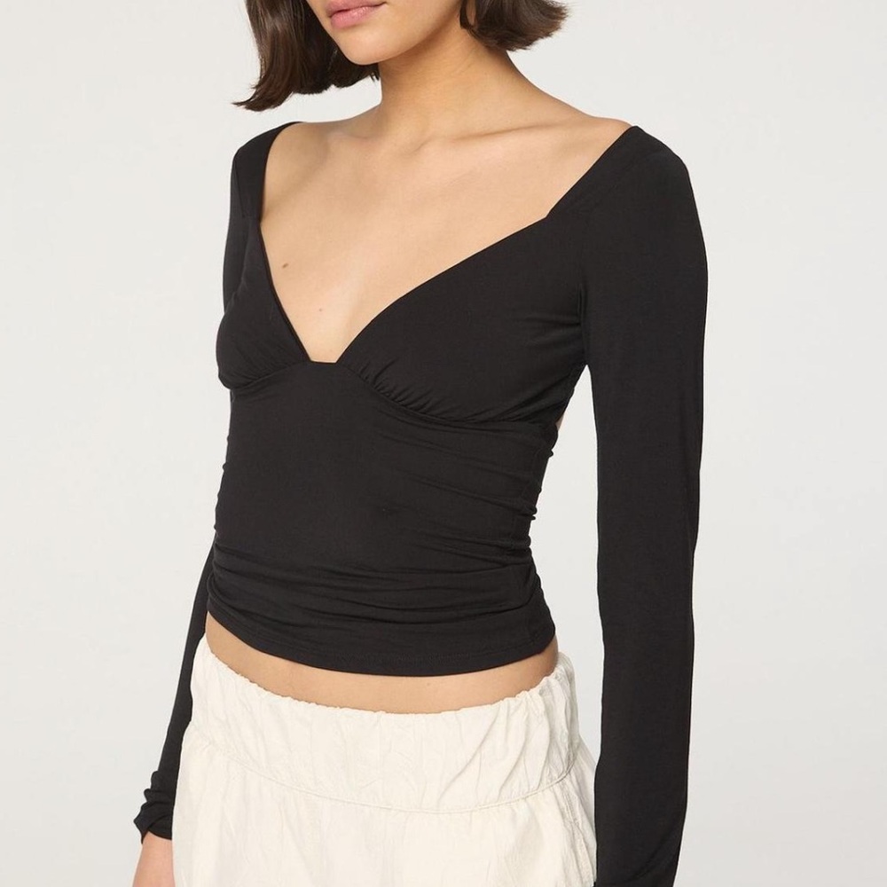 The Line by K Black Long-Sleeve V-Neck Top